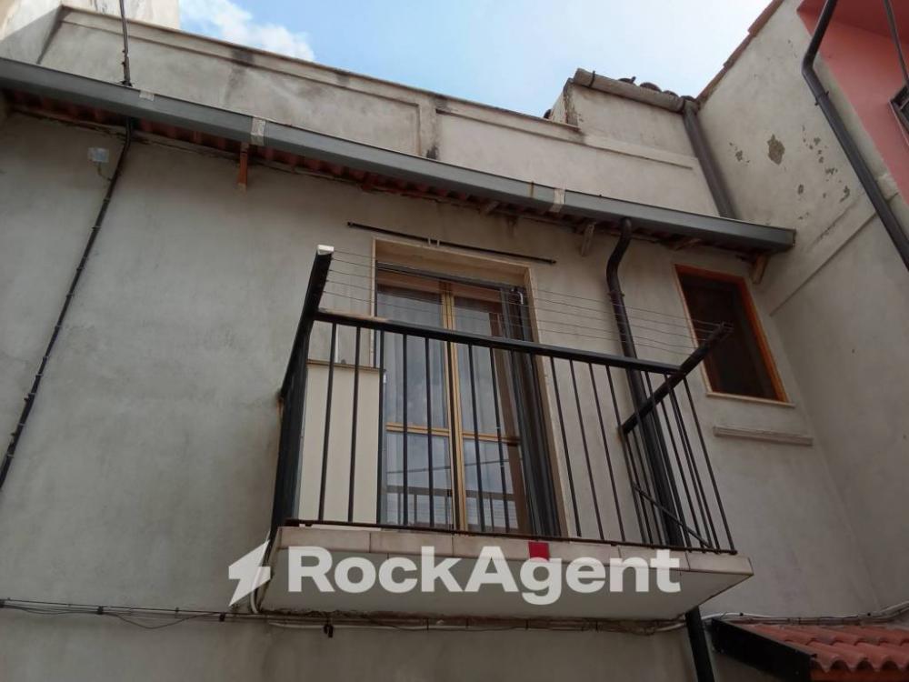 casa indipendente in vendita a Castelvetere sul Calore