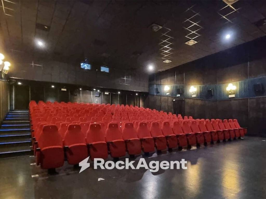 intera palazzina in vendita a Castelvetere sul Calore in zona Vioni