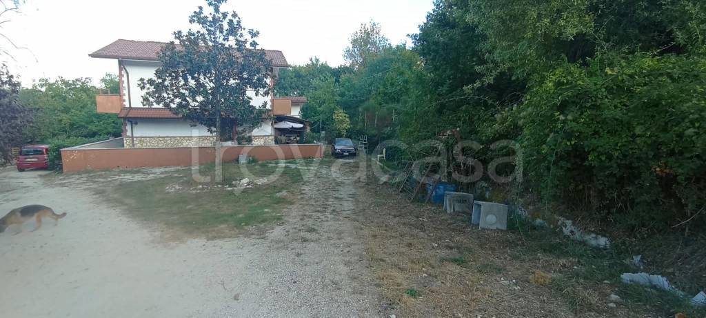casa indipendente in vendita a Castelvetere sul Calore