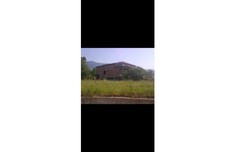 casa indipendente in vendita a Cervinara in zona Valle