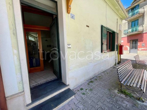 casa indipendente in vendita a Cervinara in zona Valle