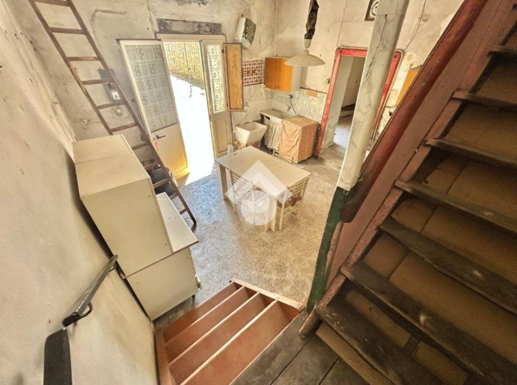 casa indipendente in vendita a Cervinara