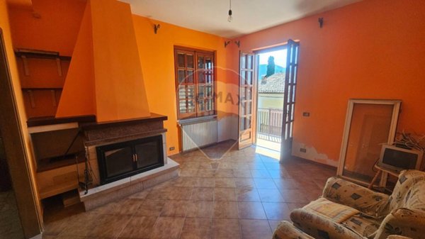 appartamento in vendita a Cervinara in zona Trescine