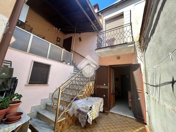 quadrivano in vendita a Cervinara in zona Trescine