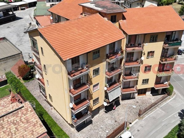 appartamento in vendita a Cervinara in zona Trescine