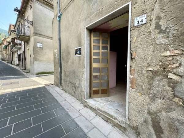 appartamento in vendita a Cervinara in zona Trescine