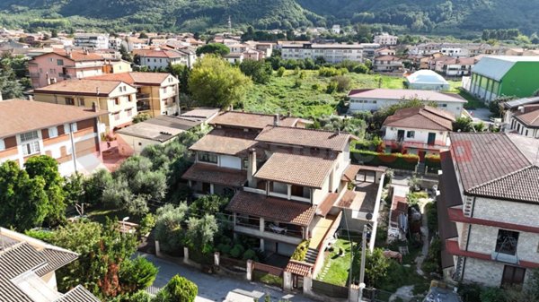 casa indipendente in vendita a Cervinara