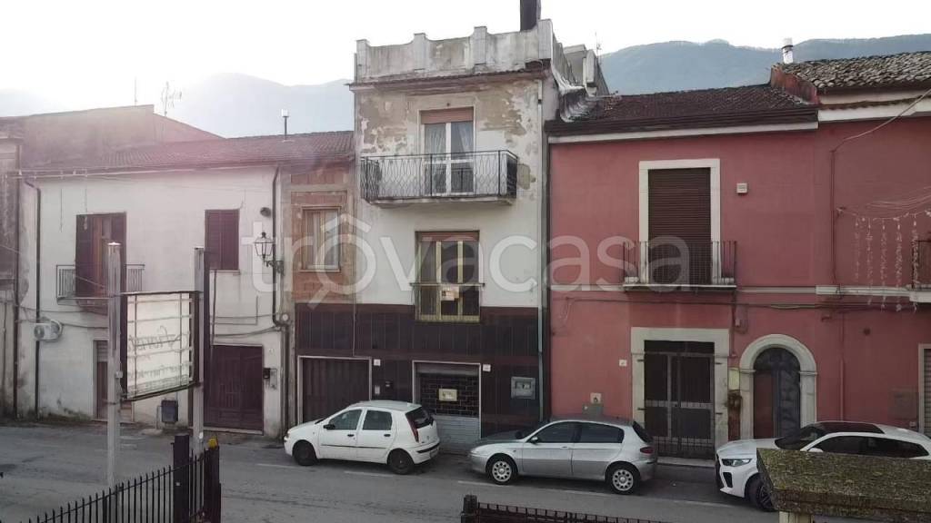 casa indipendente in vendita a Cervinara