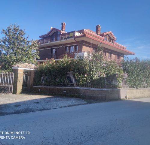 appartamento in vendita a Cervinara in zona Trescine