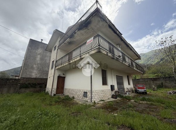 pentavano in vendita a Cervinara