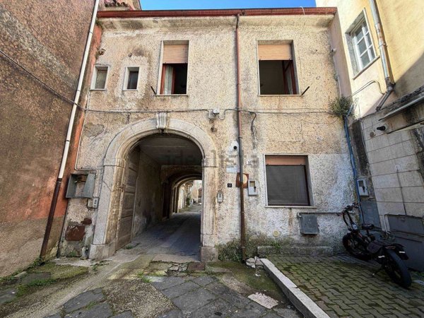 casa indipendente in vendita a Cervinara