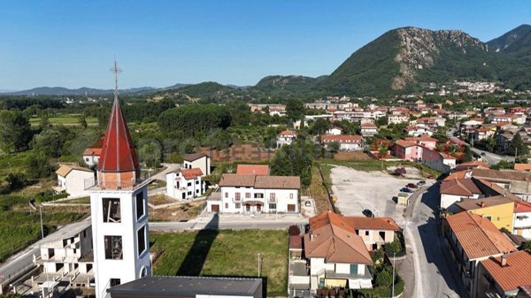 casa indipendente in vendita a Cervinara