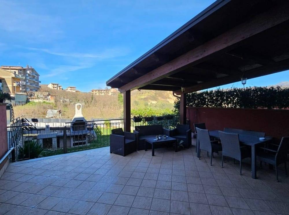 casa indipendente in vendita a Cesinali