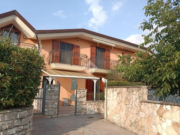 casa indipendente in vendita a Cesinali in zona Villa San Nicola