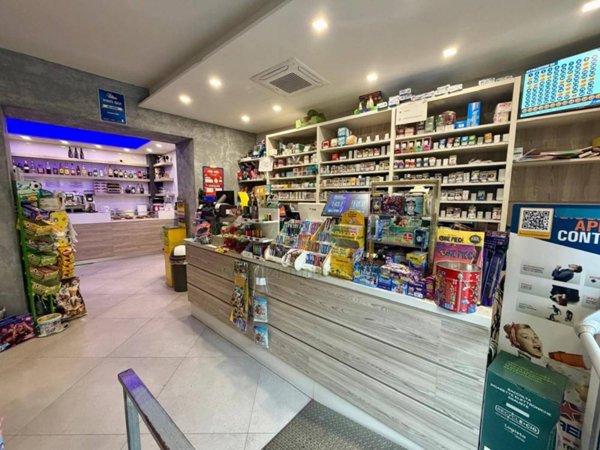 negozio in vendita a Cesinali