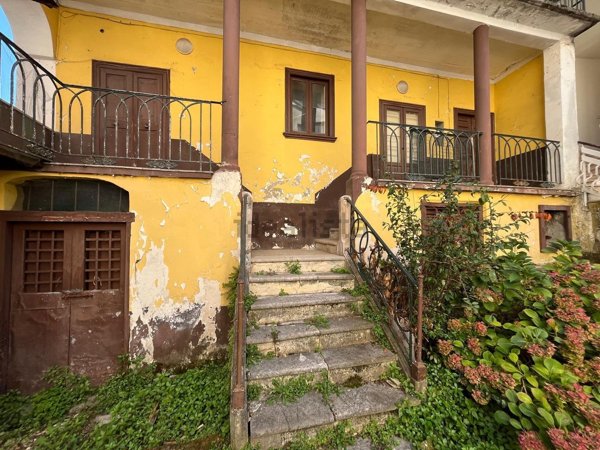 casa indipendente in vendita a Cesinali