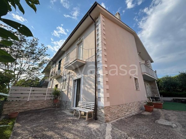 casa indipendente in vendita a Cesinali in zona Villa San Nicola