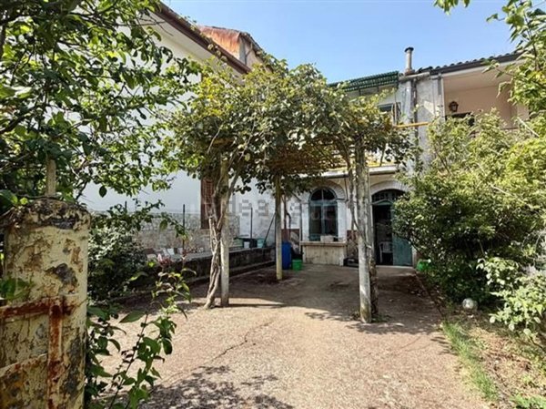 casa semindipendente in vendita a Cesinali