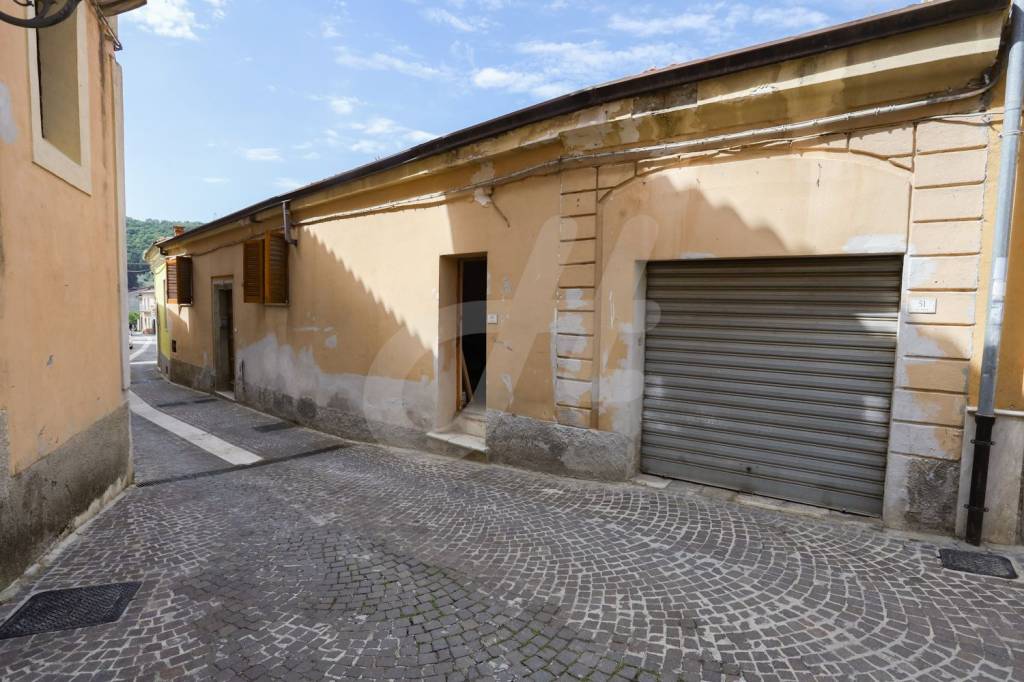 casa indipendente in vendita a Chianche