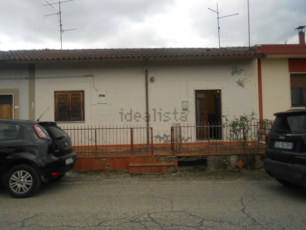 casa indipendente in vendita a Chianche