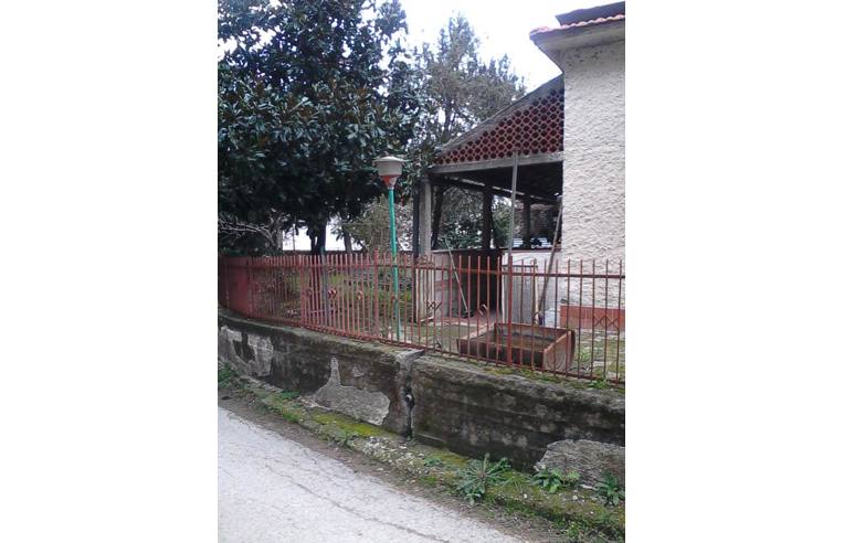casa indipendente in vendita a Chianche