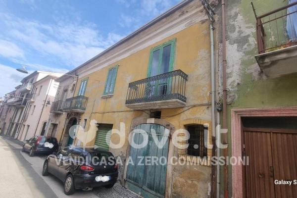 casa indipendente in vendita a Chiusano di San Domenico