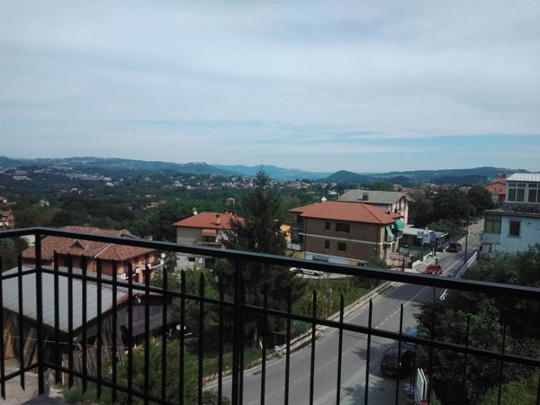 appartamento in vendita a Contrada