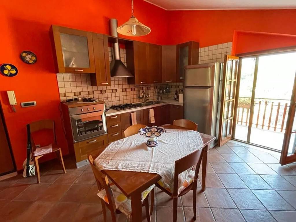 appartamento in vendita a Contrada
