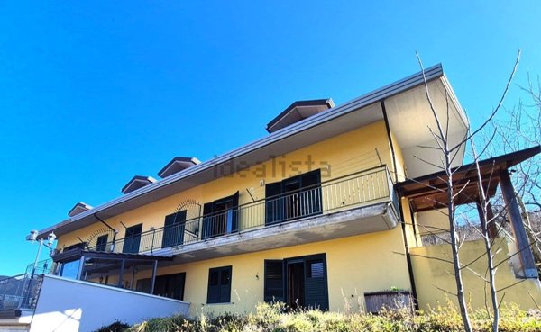 casa indipendente in vendita a Contrada