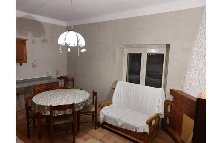 casa indipendente in vendita a Contrada