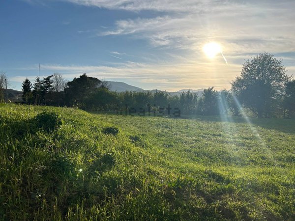 terreno edificabile in vendita a Contrada
