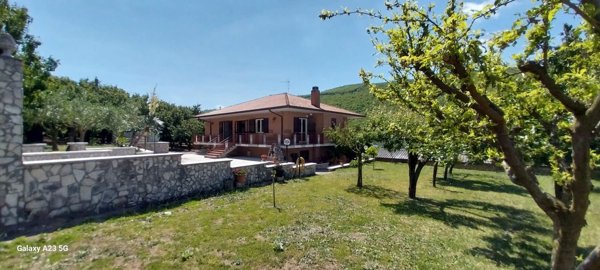 appartamento in vendita a Contrada