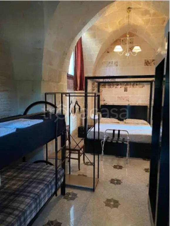 casa indipendente in vendita a Contrada