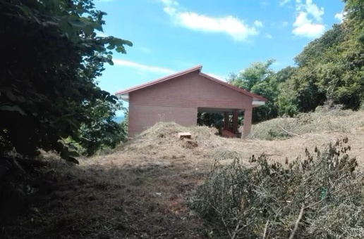 casa indipendente in vendita a Contrada