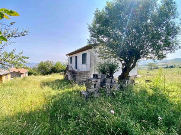 casa indipendente in vendita a Conza della Campania