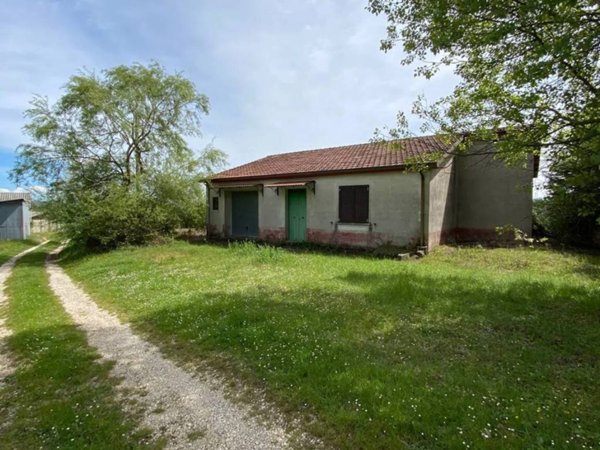casa indipendente in vendita a Conza della Campania