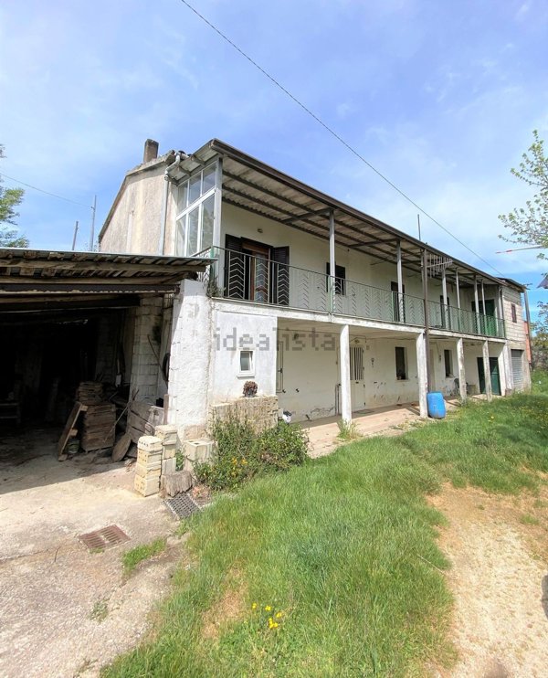 casa indipendente in vendita a Conza della Campania