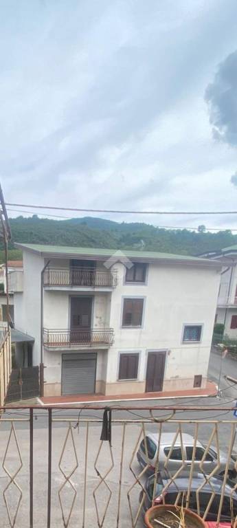 casa indipendente in vendita a Domicella