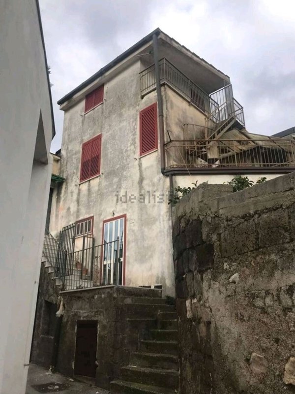 quadrivano in vendita a Domicella