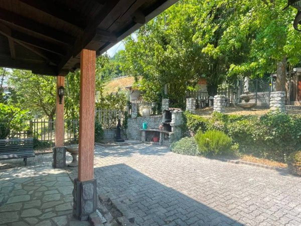 casa indipendente in vendita ad Aisone