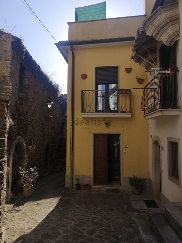 casa indipendente in vendita a Fontanarosa