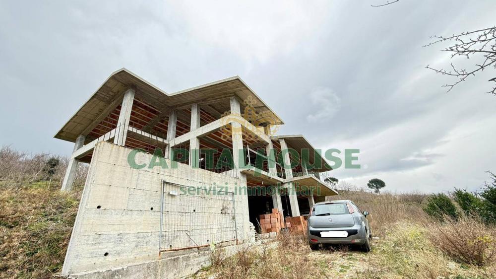 casa indipendente in vendita a Forino