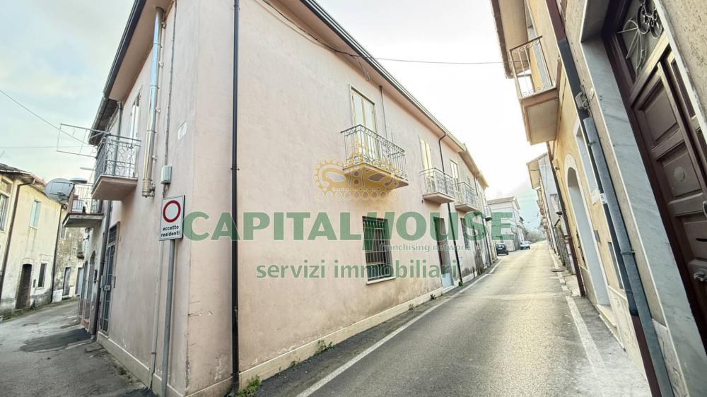 casa indipendente in vendita a Forino