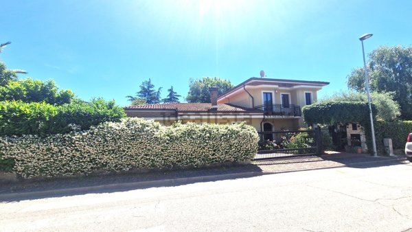 casa indipendente in vendita a Forino