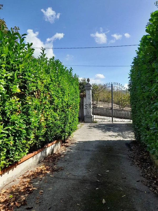 casa indipendente in vendita a Forino