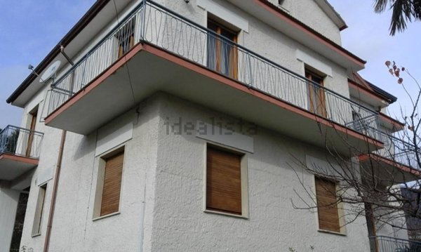 casa indipendente in vendita a Forino