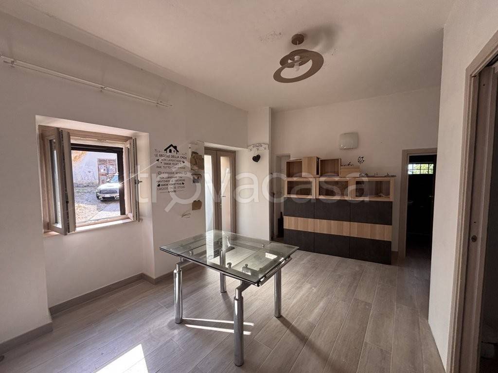 casa indipendente in vendita a Frigento