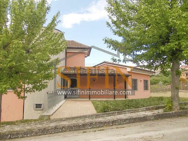 casa indipendente in vendita a Frigento