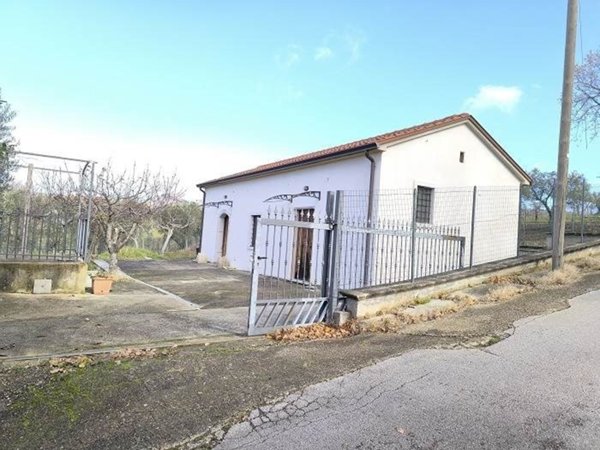 casa indipendente in vendita a Gesualdo