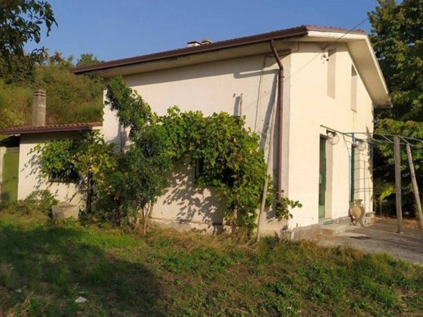 casa indipendente in vendita a Gesualdo